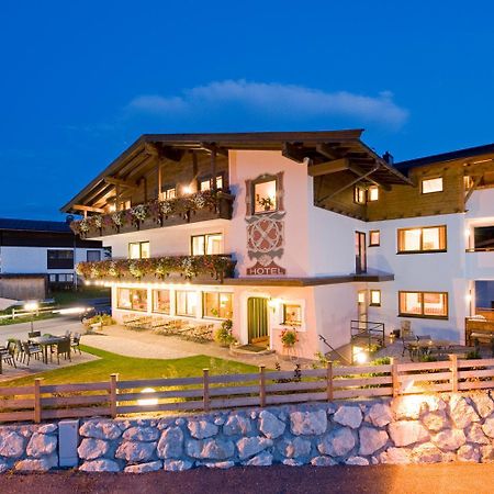 Landhotel Foehrenhof エルマウ エクステリア 写真