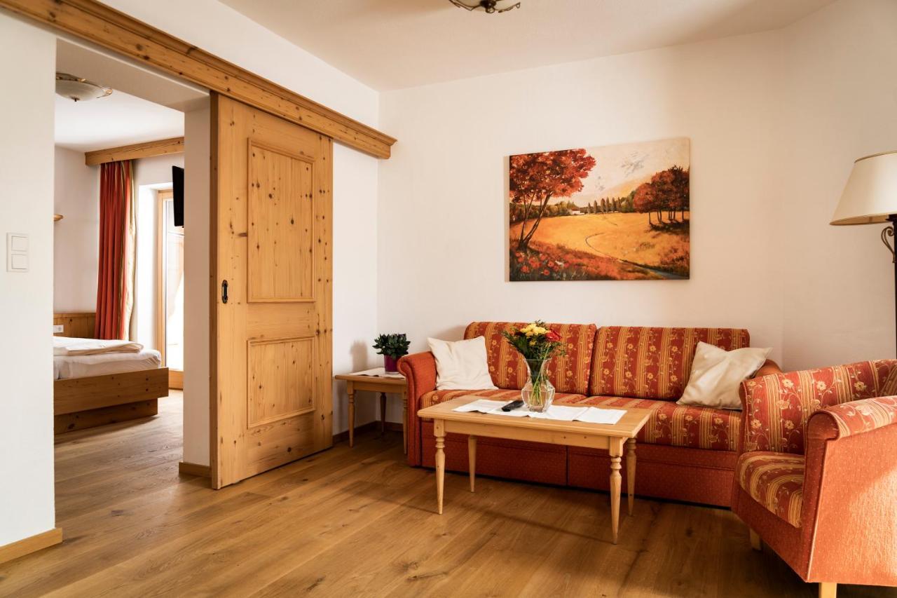 Landhotel Foehrenhof エルマウ エクステリア 写真