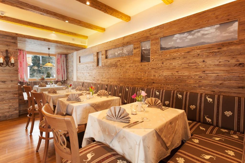 Landhotel Foehrenhof エルマウ エクステリア 写真