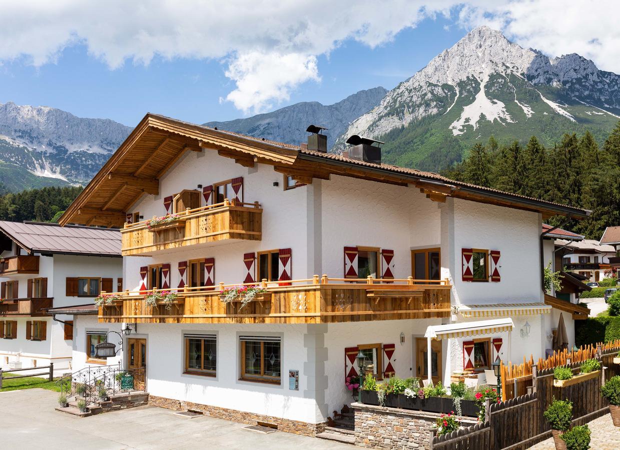 Landhotel Foehrenhof エルマウ エクステリア 写真