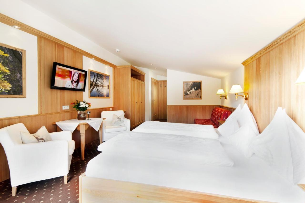 Landhotel Foehrenhof エルマウ エクステリア 写真